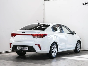 Седан Kia Rio 2019 года, 1350000 рублей, Красноярск