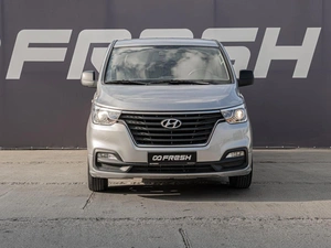Минивэн Hyundai H-1 2019 года, 2841000 рублей, Краснодар