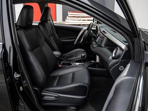 Внедорожник Toyota RAV4 2015 года, 2175000 рублей, Краснодар