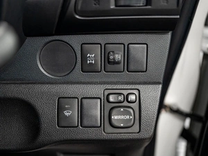 Хетчбэк Toyota Ractis 2011 года, 1080000 рублей, Красноярск