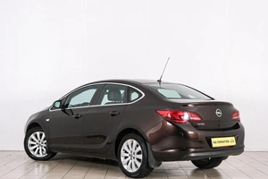 Седан Opel Astra 2014 года, 929000 рублей, Красноярск