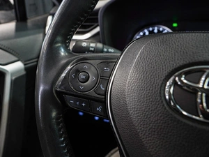 Внедорожник Toyota RAV4 2020 года, 3200000 рублей, Волгоград