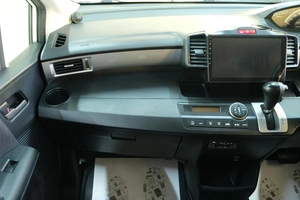 Минивэн Honda Freed 2014 года, 1399000 рублей, Омск