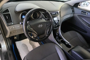 Седан Hyundai Sonata 2010 года, 989000 рублей, Омск