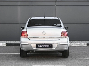 Седан Opel Astra 2008 года, 639000 рублей, Кирилловка