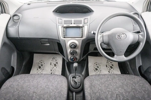 Хетчбэк Toyota Vitz 2008 года, 599000 рублей, Красноярск