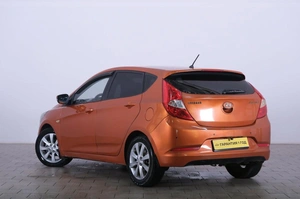 Хетчбэк Hyundai Solaris 2015 года, 939000 рублей, Омск