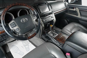 Внедорожник Toyota Land Cruiser 2010 года, 3299000 рублей, Тюмень
