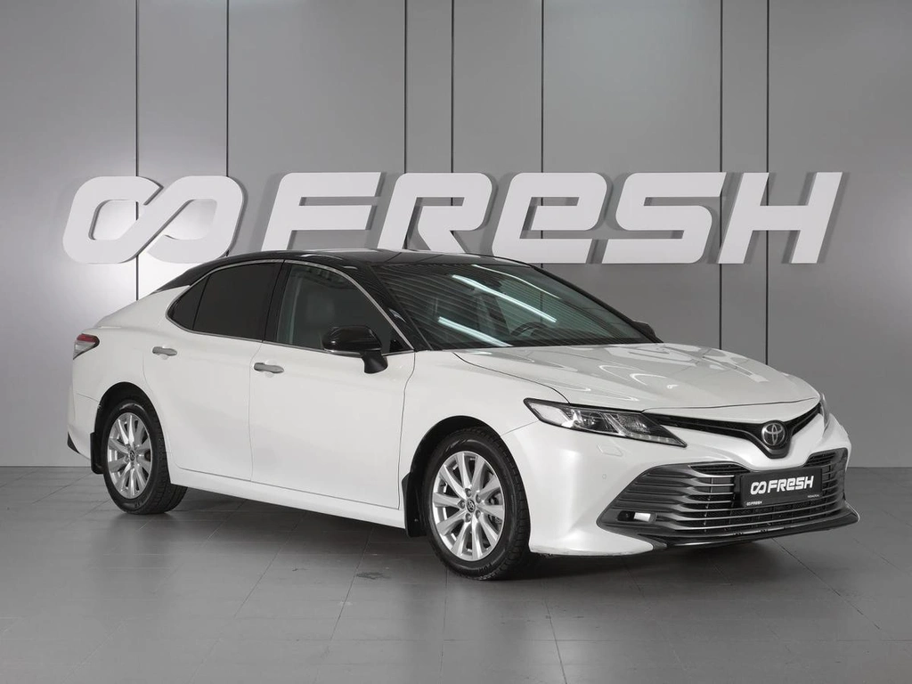 Седан Toyota Camry 2020 года, 2699000 рублей, Красный Пахарь