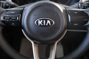 Хетчбэк Kia Rio X 2021 года, 1439000 рублей, Омск