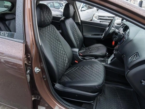 Хетчбэк Kia Ceed 2012 года, 939000 рублей, Саратов