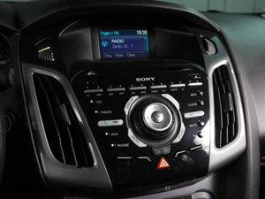 Седан Ford Focus 2011 года, 959000 рублей, Воронеж