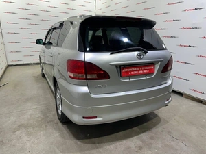 Минивэн Toyota Ipsum 2001 года, 749000 рублей, Красноярск