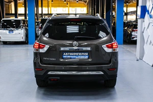 Внедорожник Nissan Pathfinder 2015 года, 1822000 рублей, Солонцы