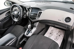 Седан Chevrolet Cruze 2011 года, 749000 рублей, Красноярск