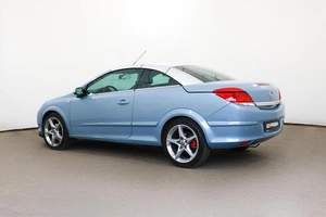 Кабриолет Opel Astra 2007 года, 999000 рублей, Орёл
