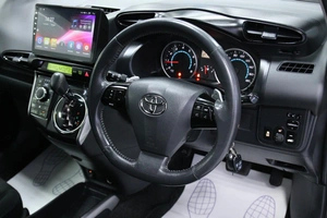 Минивэн Toyota Wish 2010 года, 1348000 рублей, Солонцы