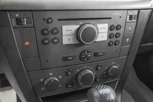 Седан Opel Vectra 2006 года, 499000 рублей, Барнаул