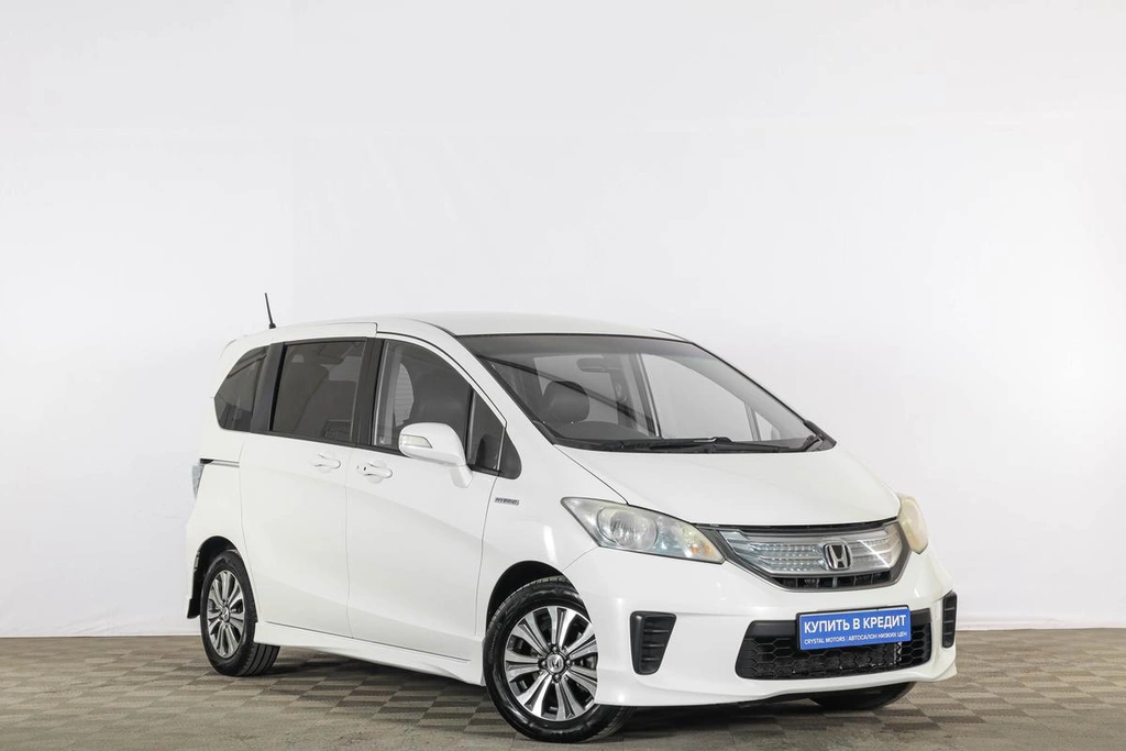 Минивэн Honda Freed 2013 года, 1239000 рублей, Тюмень