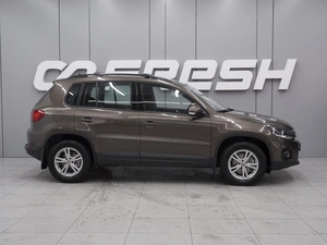Внедорожник Volkswagen Tiguan 2014 года, 1360000 рублей, Ростов-на-Дону