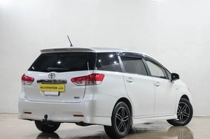 Минивэн Toyota Wish 2011 года, 1199000 рублей, Новокузнецк