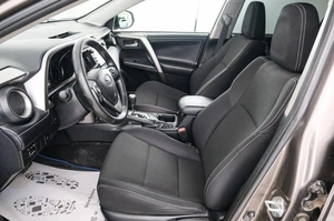 Внедорожник Toyota RAV4 2018 года, 2599000 рублей, Красноярск