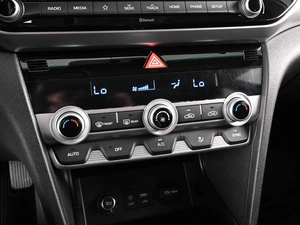 Седан Hyundai Elantra 2020 года, 1770000 рублей, Аксай