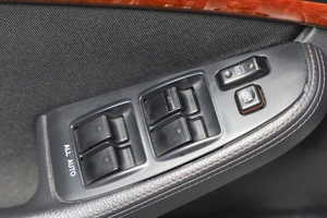 Седан Toyota Avensis 2006 года, 849000 рублей, Новосибирск