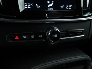 Универсал Volvo V90 Cross Country 2019 года, 2149046 рублей, Москва