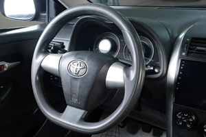 Седан Toyota Corolla 2012 года, 1069000 рублей, Тюмень