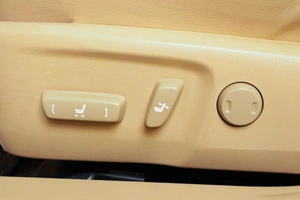 Седан Toyota Camry 2011 года, 1759000 рублей, Тюмень