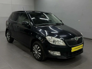 Хетчбэк Skoda Fabia 2012 года, 647000 рублей, Красноярск