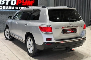 Внедорожник Toyota Highlander 2012 года, 2357000 рублей, Красноярск