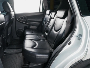 Внедорожник Toyota RAV4 2011 года, 1769000 рублей, Сургут