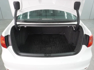 Седан Volkswagen Jetta 2012 года, 1060000 рублей, Воронеж