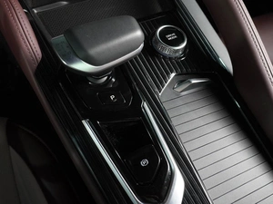 Внедорожник Geely Monjaro 2023 года, 3690000 рублей, Воронеж