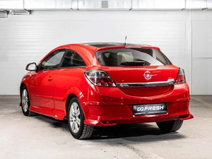 Хетчбэк Opel Astra GTC 2010 года, 597000 рублей, Ставрополь