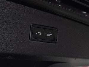 Внедорожник Volkswagen Tiguan 2018 года, 2599000 рублей, Тюмень