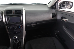 Седан Toyota Corolla 2008 года, 649000 рублей, Пермь