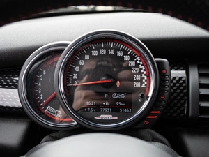 Хетчбэк MINI John Cooper Works 2016 года, 2700000 рублей, Краснодар