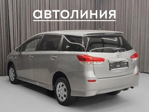 Минивэн Toyota Wish 2009 года, 1199000 рублей, Красноярск