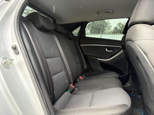Хетчбэк Hyundai i30 2015 года, 880000 рублей, Ижевск