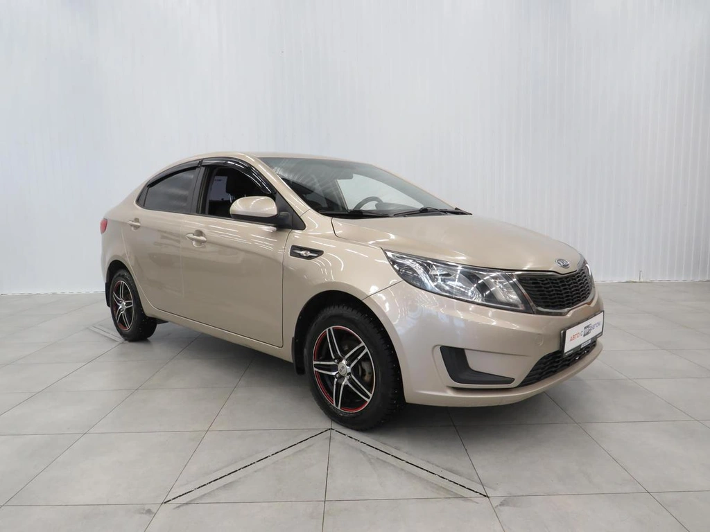 Седан Kia Rio 2012 года, 650000 рублей, Калуга