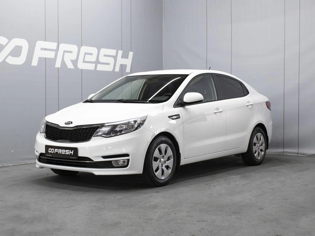 Седан Kia Rio 2017 года, 1100000 рублей, Омск