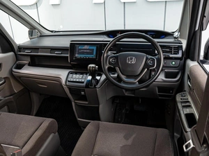 Минивэн Honda Stepwgn 2016 года, 1795000 рублей, Краснодар