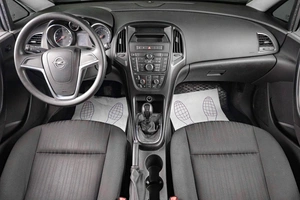 Хетчбэк Opel Astra 2012 года, 999000 рублей, Тюмень