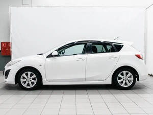 Хетчбэк Mazda Axela 2010 года, 890000 рублей, Красноярск
