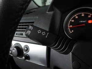 Седан Opel Astra 2012 года, 864000 рублей, Воронеж