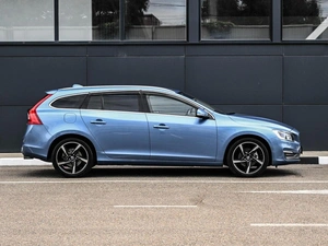 Универсал Volvo V60 2013 года, 1378000 рублей, Кирилловка