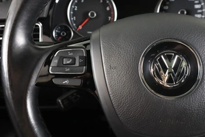 Внедорожник Volkswagen Touareg 2017 года, 3449000 рублей, Пермь